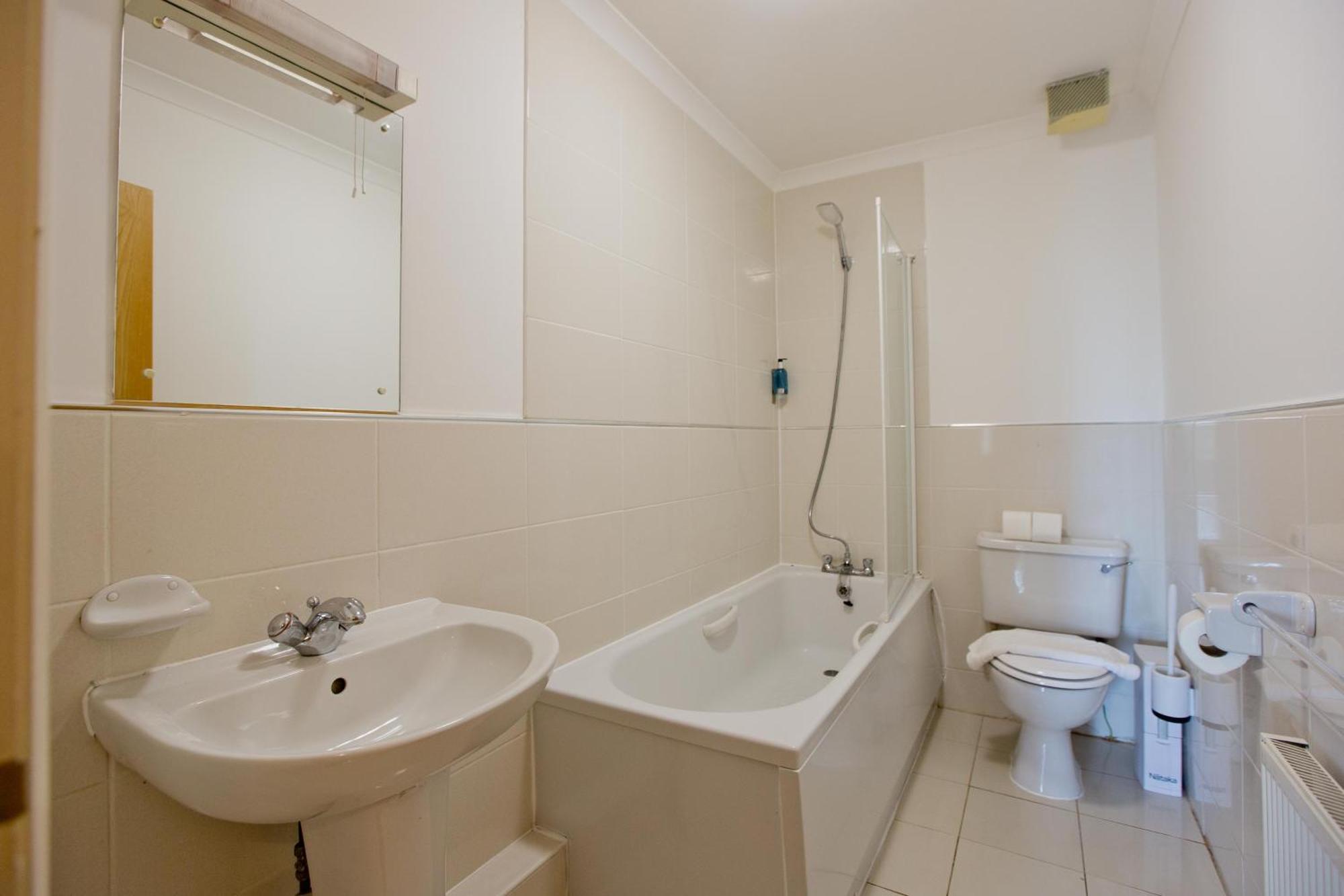 Imperial Onedin Point-Tower Hill Apartment Londýn Exteriér fotografie